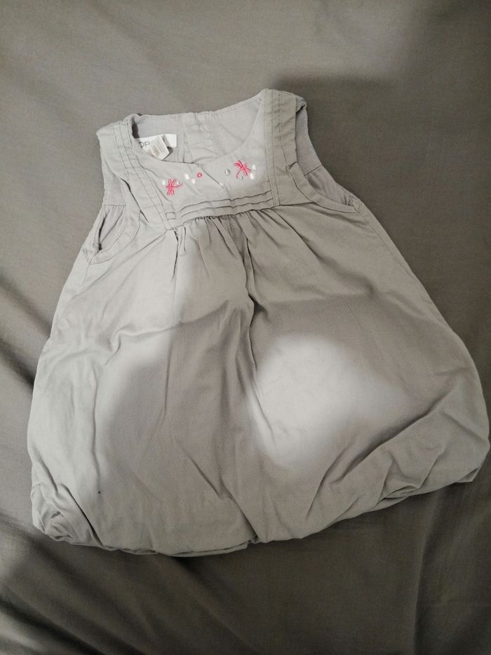 Robe grise _ 3 mois