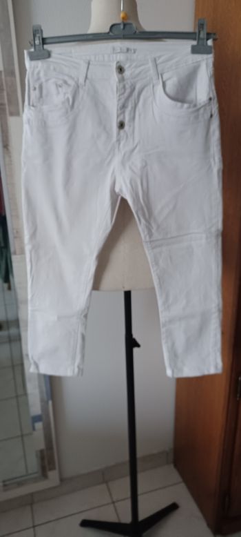 Très beau pantacour femme T 38