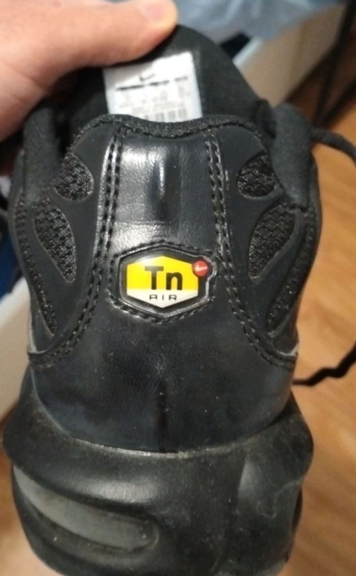 Tn noire comme en très bon état porter 3 fois - photo numéro 3