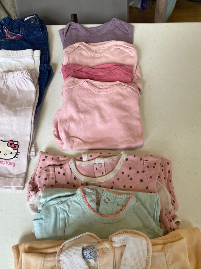 Lot de vêtement bébé fille - photo numéro 3