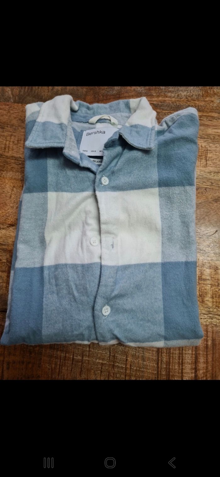 Chemise à carreaux hiver taille s Bershka - photo numéro 2