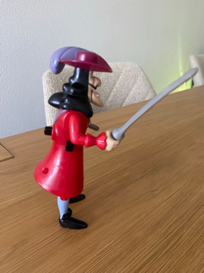 Peter Pan Capitaine Crochet 15 cm figurine vintage - photo numéro 3