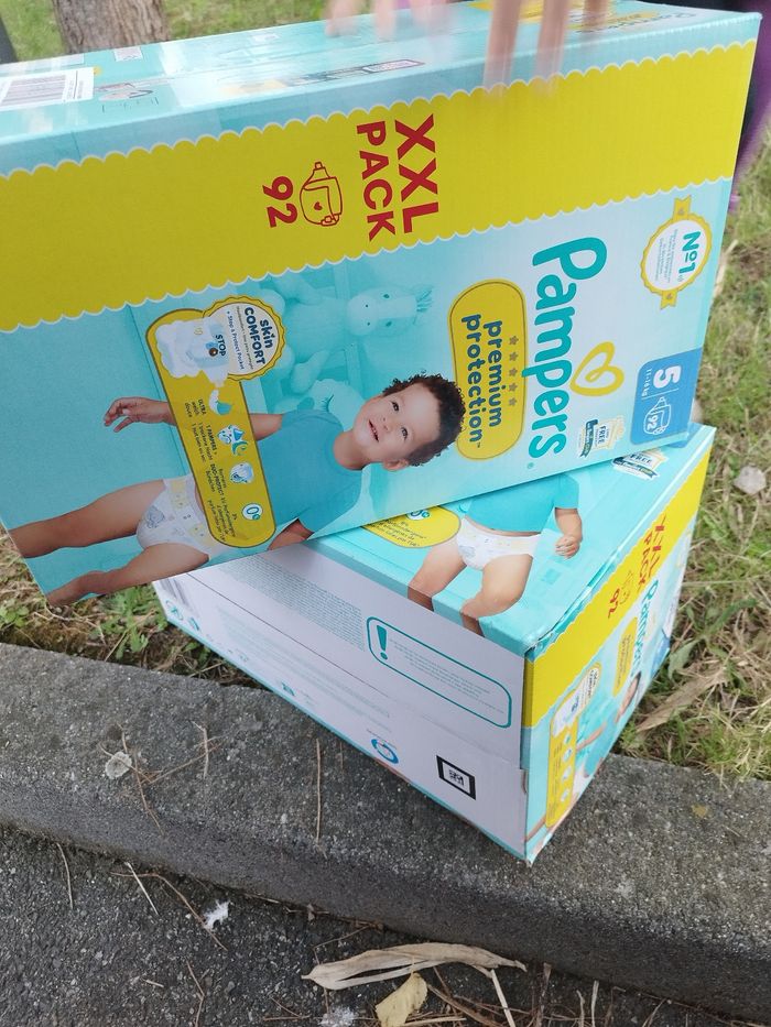 Couche Pampers taille 5 - photo numéro 2