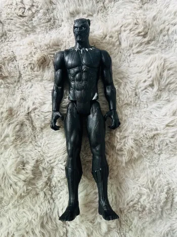 Figurine Marvel black panthère
