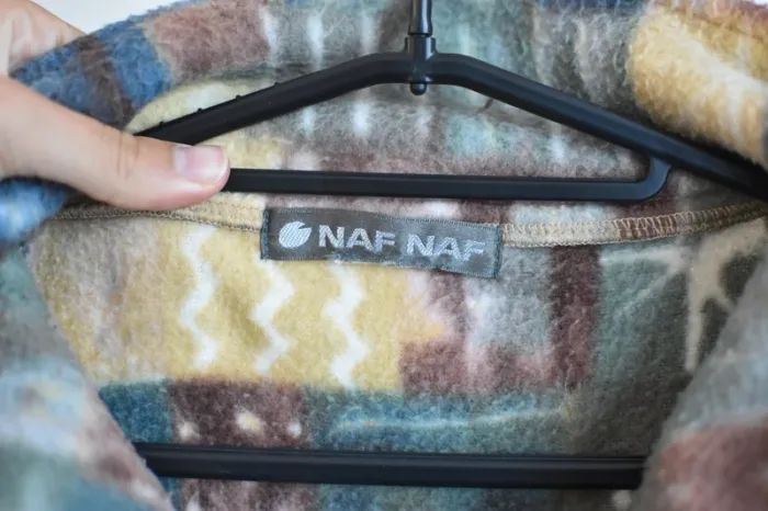 Polaire Naf Naf Vintage en taille 38/40 - Bon état - photo numéro 9