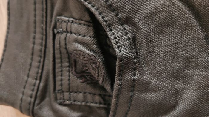 Jupe jean's toile enduite noire Gémo Taille 38 - photo numéro 4