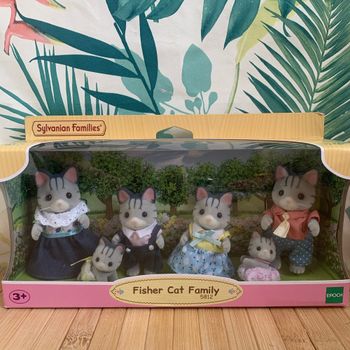 Fisher cat family sylvanian families 5812