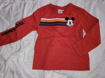 Tee-shirt manches longues taille 5 ans