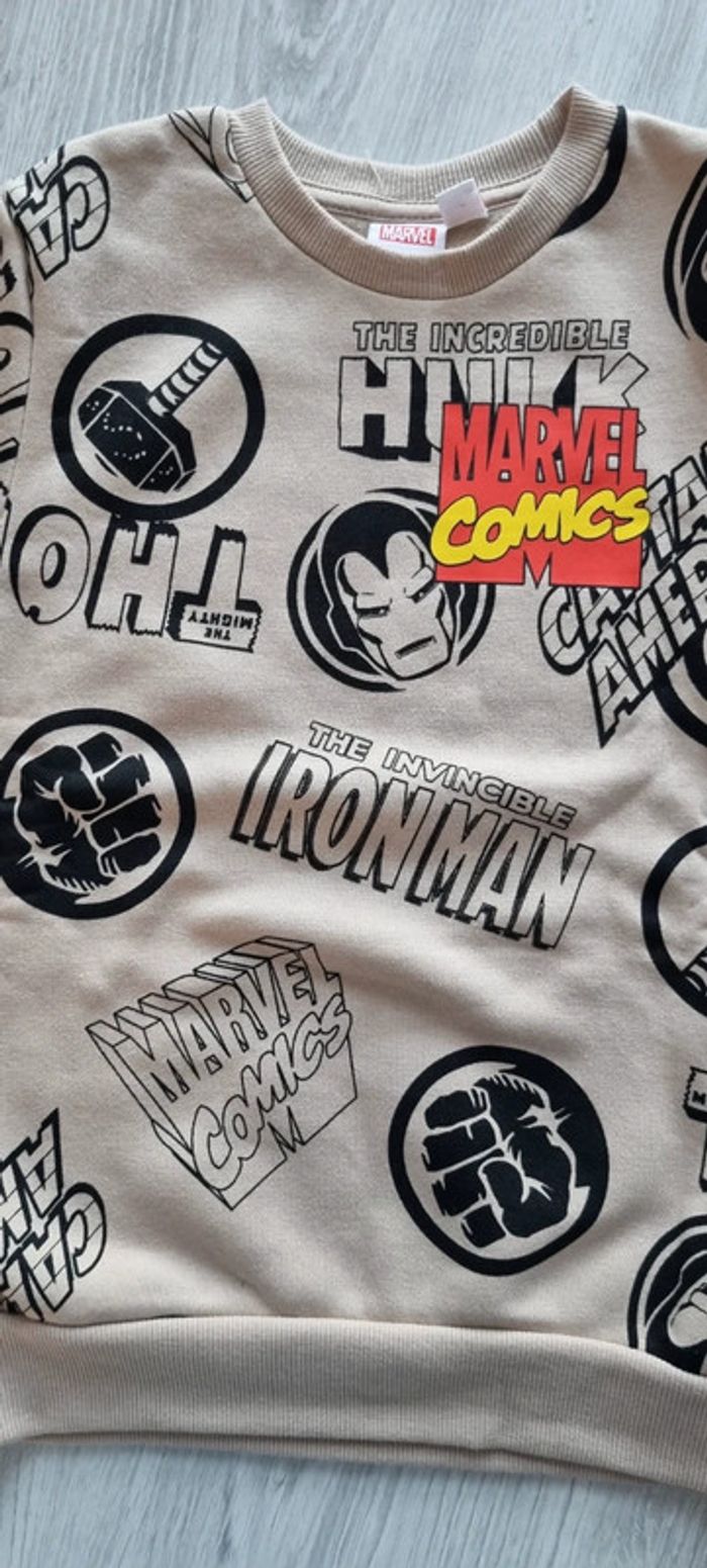 Pull Marvel Avengers 6/7ans 122cm - photo numéro 2