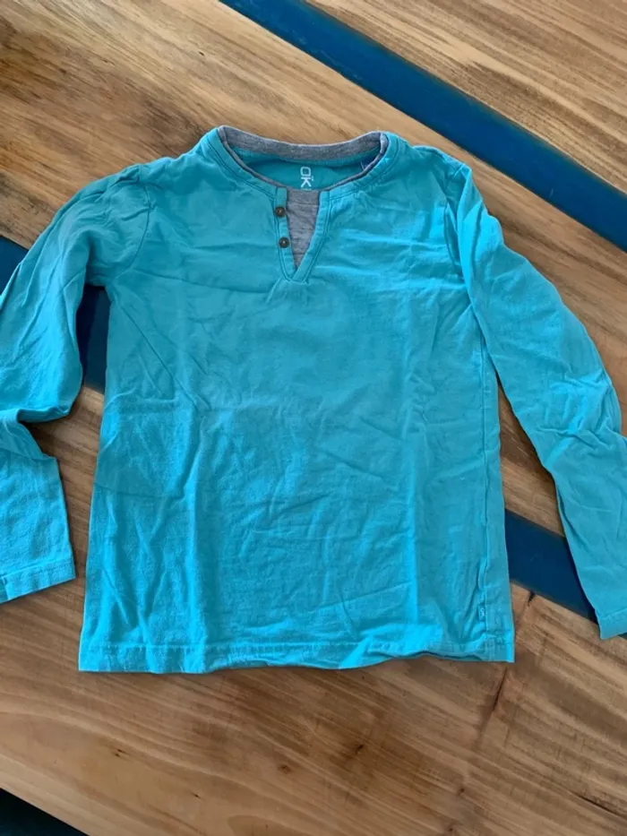 T-shirt manches longues taille 8 ans Okaïdi