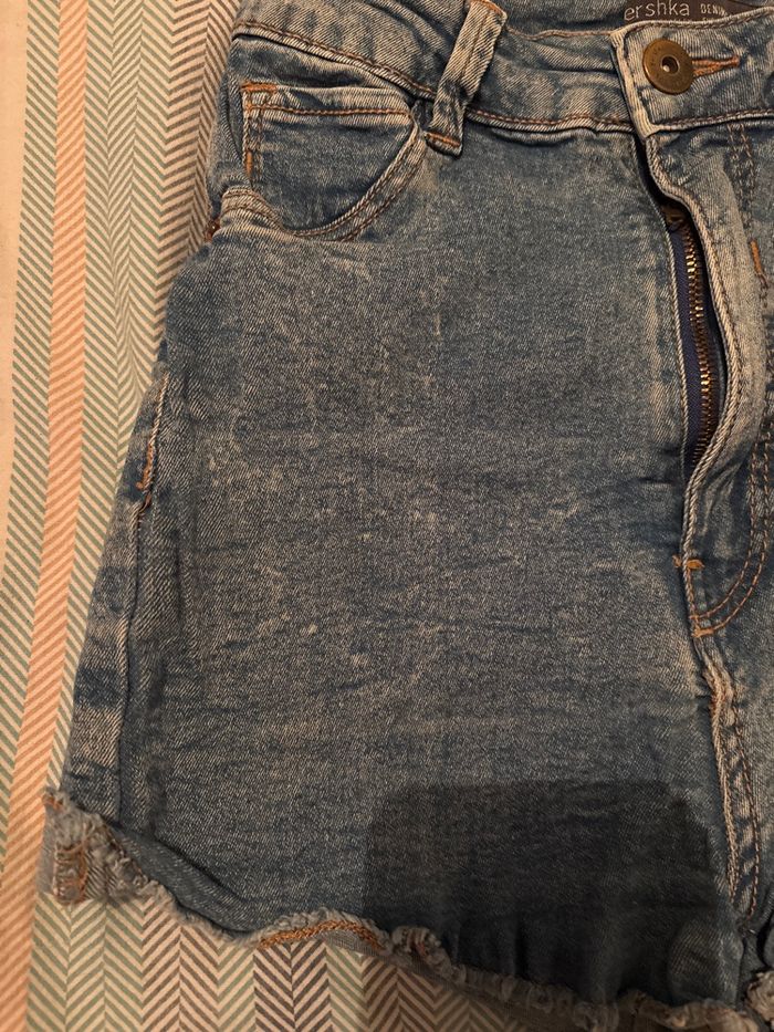 Short fille - photo numéro 2