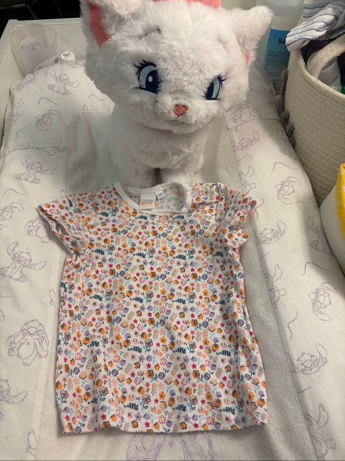 Robe et son tee shirt - photo numéro 2