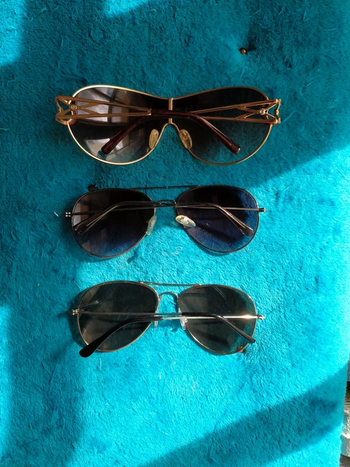 3 paires de lunettes