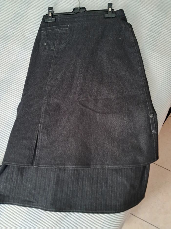 Jupe en jean extensible midi