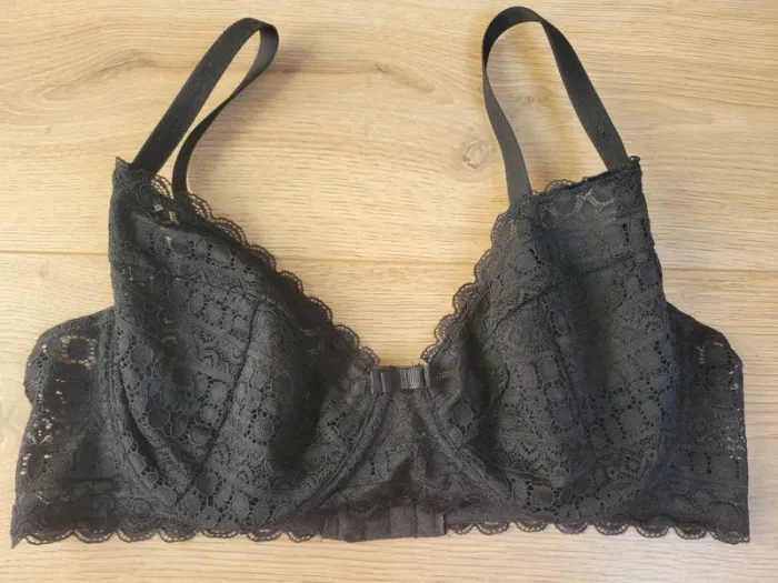 Soutien gorge noir neuf