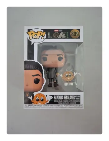 Pop Ravonna Renslayer with miss minutes