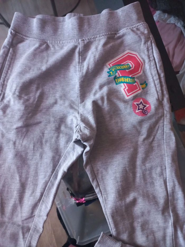 Jogging fille + 1 cadeau - photo numéro 2