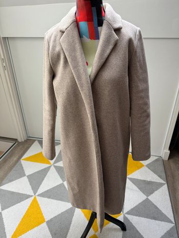 Manteau long Zara couleur beige Taille 36