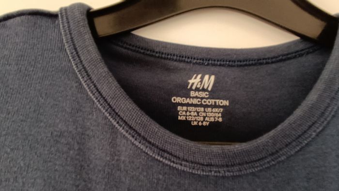 2 t-shirts 6 ans - photo numéro 4