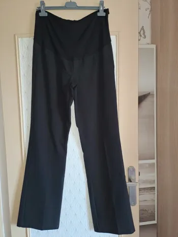 Pantalon de grossesse porté 1 fois 38 noir maternité ttbe