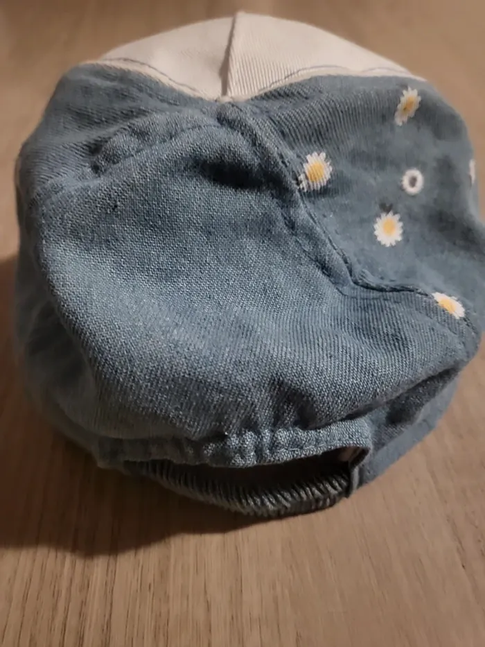 Casquette Minnie 12/18 mois - photo numéro 2