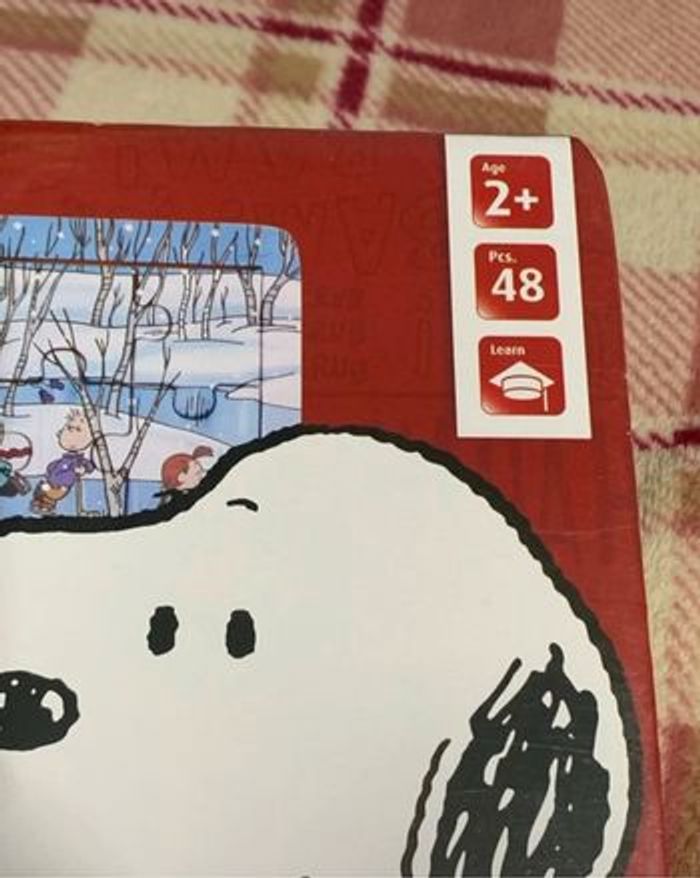 Puzzle en bois Peanuts hiver Snoopy small foot Neuf - photo numéro 3