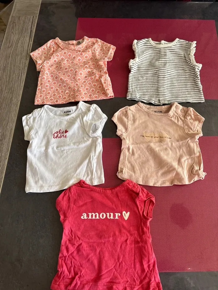 Lot tee-shirts 1mois