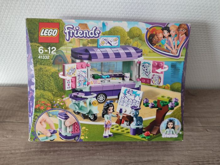Lego Friends 41332 " le stand d'art d'Emma"