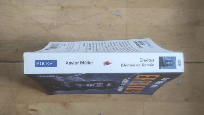Erectus L'armée de Darwin Xavier Müller Pocket Thriller 2021 - photo numéro 2