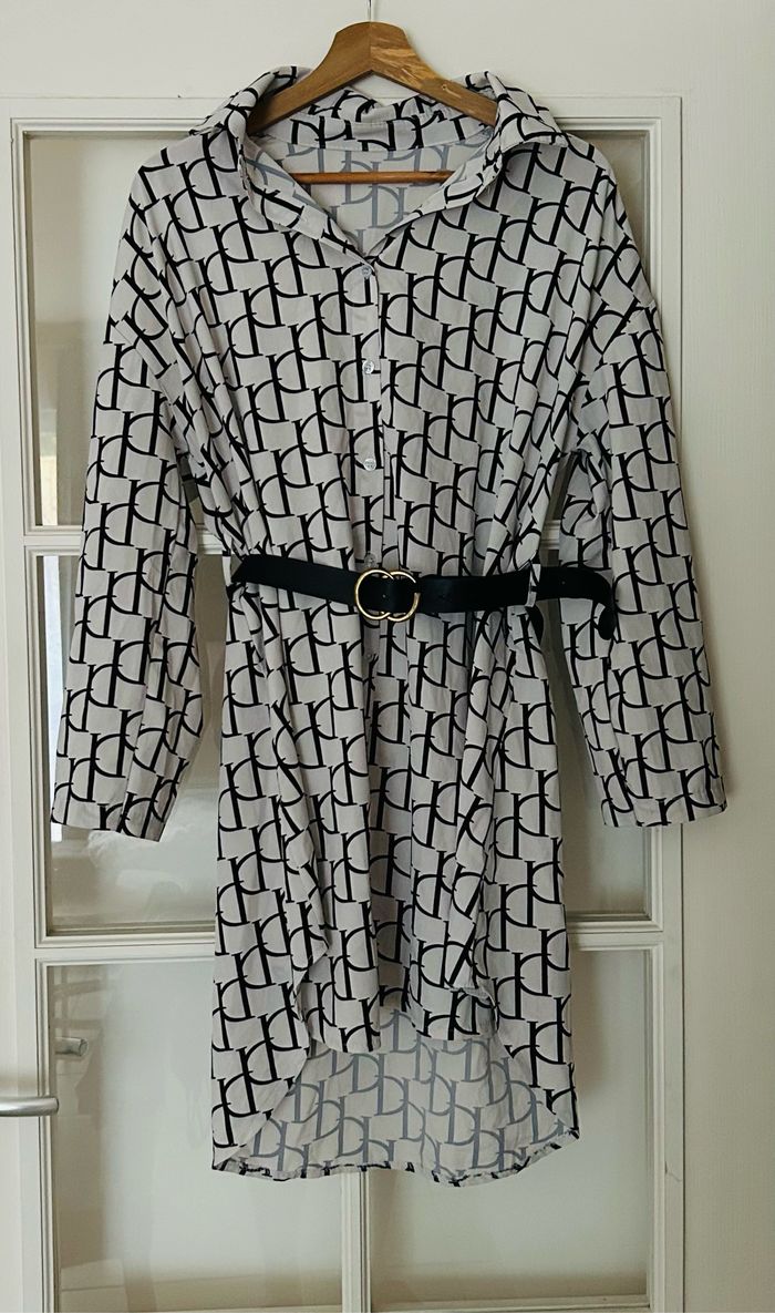 Vend longue chemise taille unique