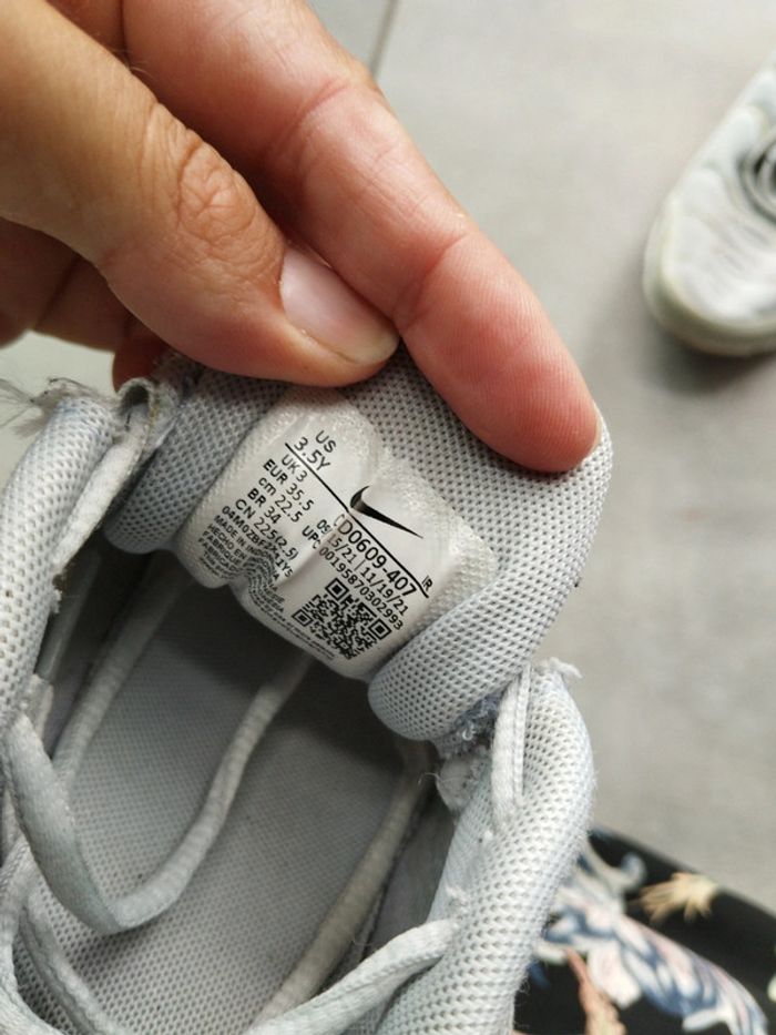 Baskets Nike air max plus TN 35,5 - photo numéro 8