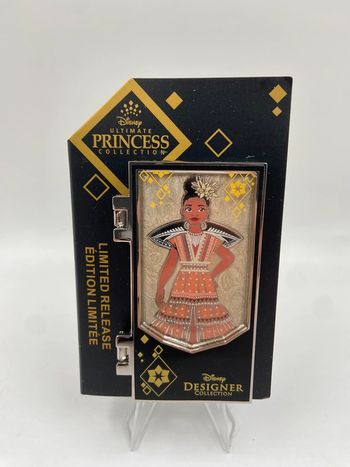 Pin’s Broche à charnière Moana Disney Designer Collection Princess Édition Limitée