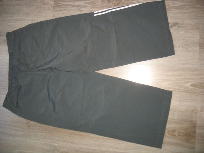 PANTACOURT DROIT GRIS FONCE "ADIDAS" - TAILLE 40 - n°05 - photo numéro 3