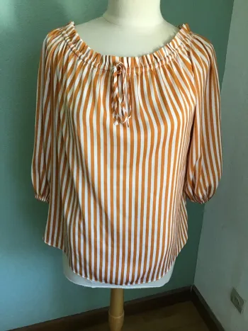 Blouse fauve et blanche à rayure