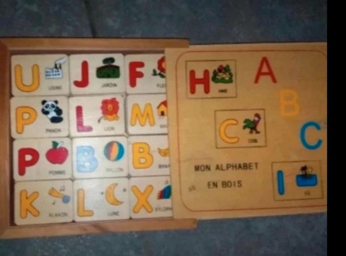 Alphabet en bois