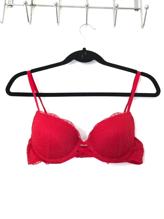 Soutien-gorge rouge dentelle 90C Undiz