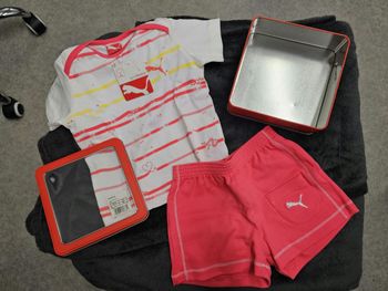 Bebe fille 18 mois  PUMA short et t-shirt  coffret neuf 25€