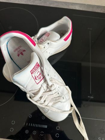 Adidas Stan Smith – Taille 38 – Coloris blanc & rose fuchsia