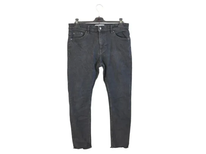 C63 jeans noir bershka 42