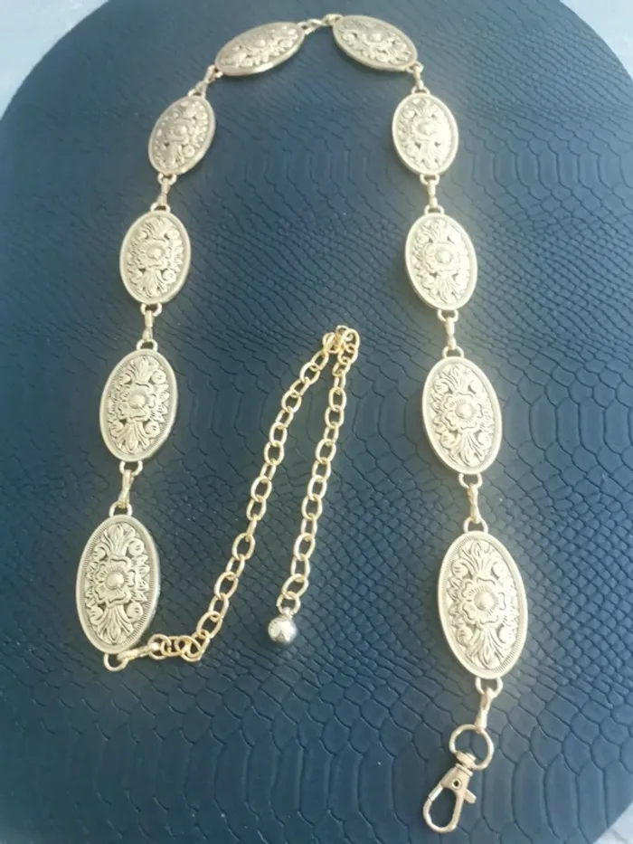 Ceinture Métal femme ovales fleurs dorées