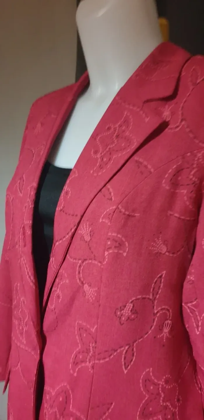 💗 Veste femme rouge motifs floraux 💗 - photo numéro 2