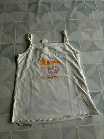 T shirt fille - 3 ans - en très bon état