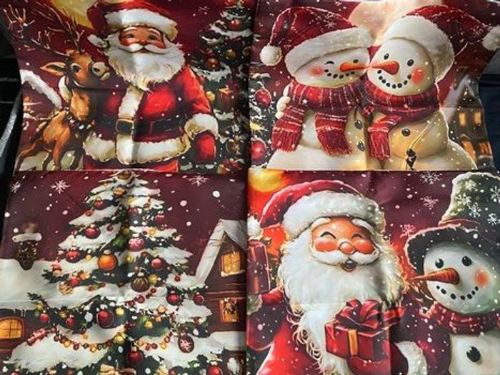Lot de 4 taies d’oreiller (40x40cm) Noël