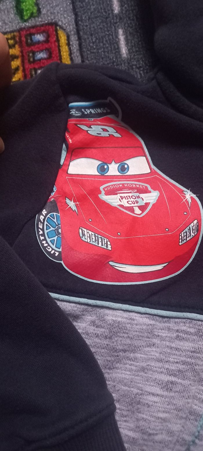 Veste Cars 6 ans - photo numéro 4