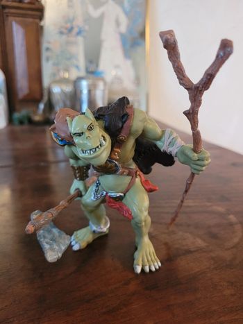Vends figurine world of warcraft papo 2002