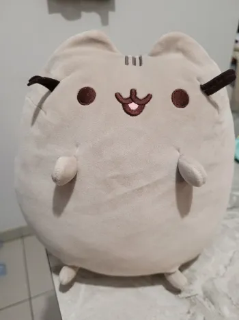 Chat pusheen 28 cm