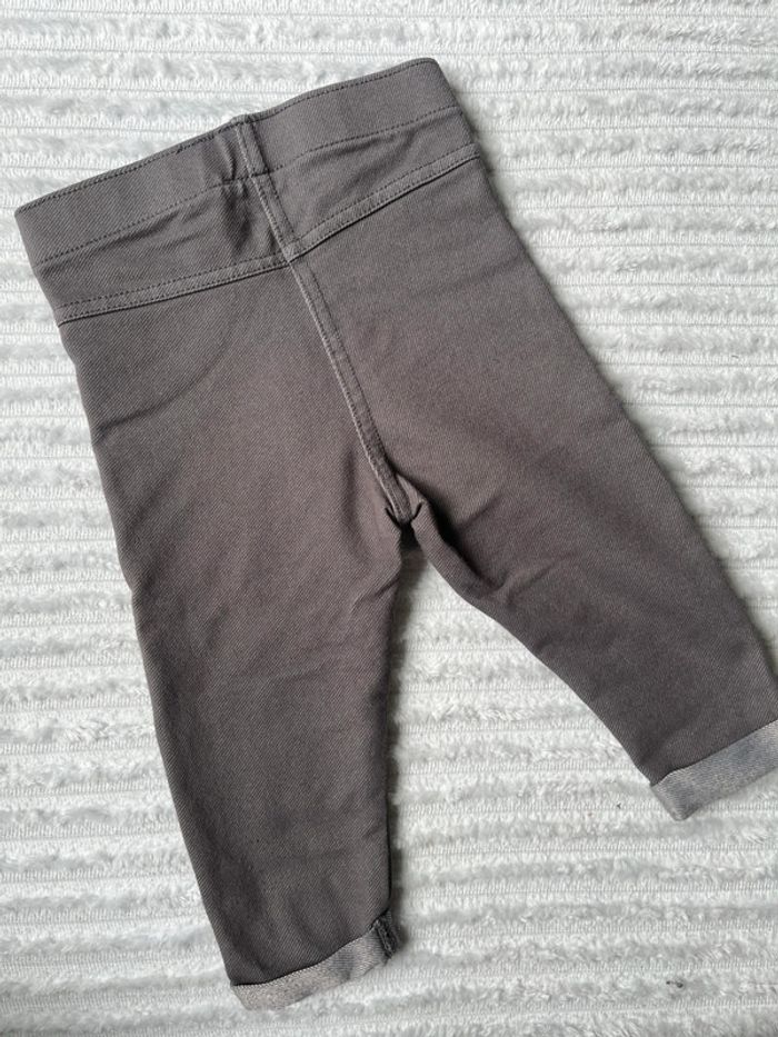 Jegging gris Kiabi 12 mois - photo numéro 4