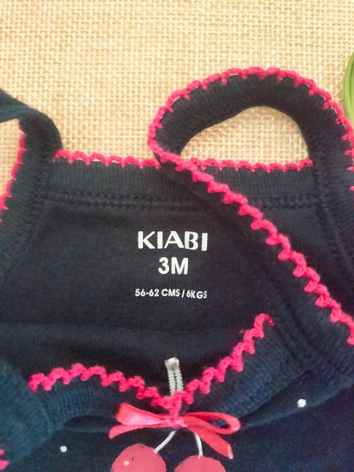 Lot deux bodies bébé 3 mois - photo numéro 2