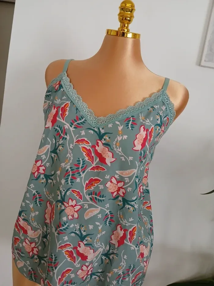 Débardeur à motifs Taille XL Comme Neuf🌿💝 - photo numéro 4