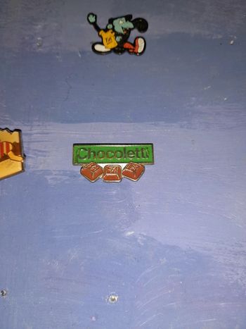 Pins vintage chocoletti